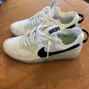 Nike Air Max 90 Terrascape - size 7.5